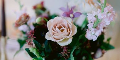 Wedding table flowers on the wedding day at Kirtlington Park