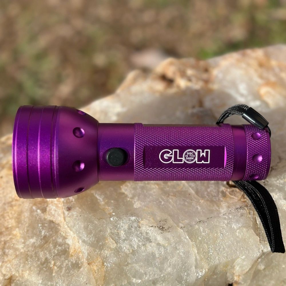 51 LED Disc in the Dark “GLOW” Logo UV Flashlight