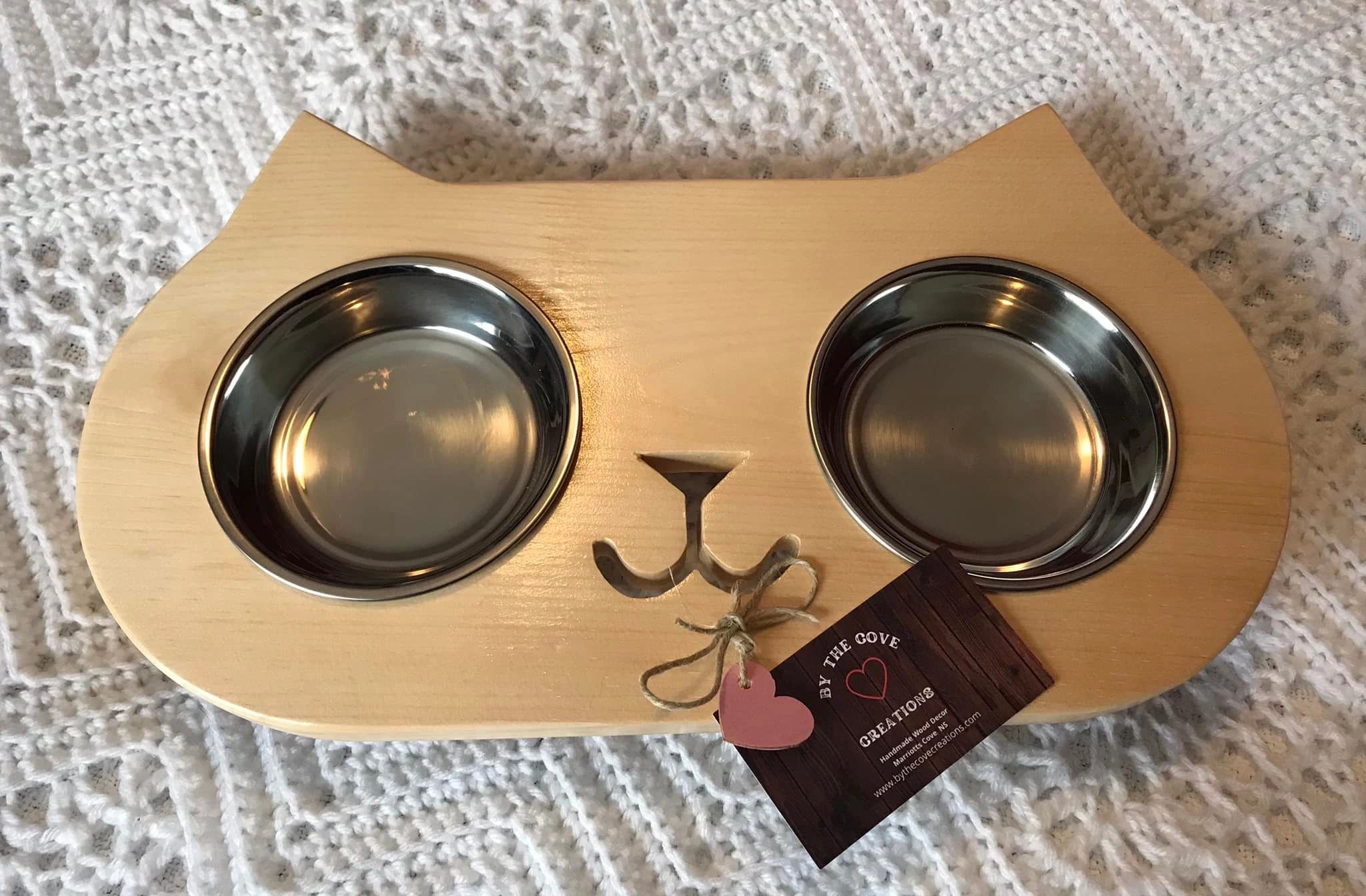 wooden cat faced shaped dish stand with 2 stainless steel dishes