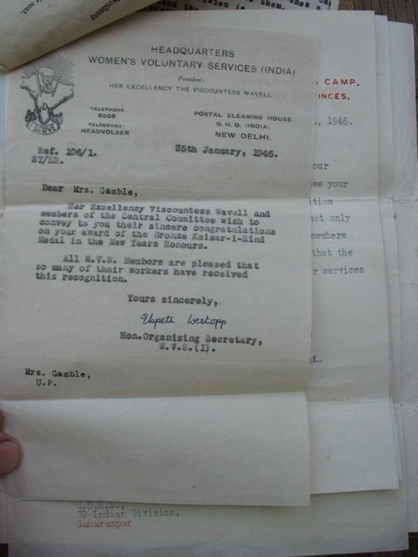 A vintage typed letter from Women's Voluntary Services (India) dated 1946, congratulating Mrs. Gamble.