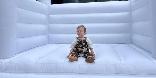 White Jumping Castle, suitable for toddlers and babies! Jumping castle hire