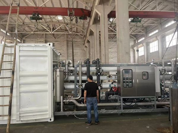 Seawater reverse osmosis plant for coastal water treatment