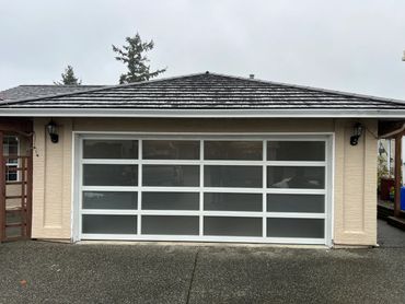 Amarr, Vista, Aluminum Full View, All Glass, Frosted Windows & a White Powder Coated Aluminum Frame