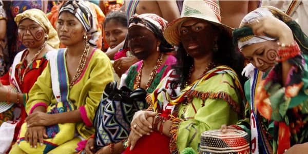 Colombia wayuu kabilesi kadınları el sanatları ile hayatlarını kazanır