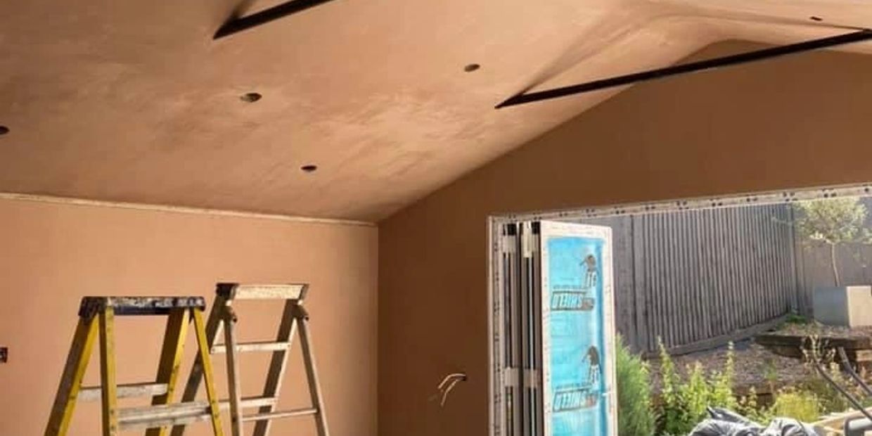 This out house was purposely built for a bar/man cave. 
An excellent project to work on.