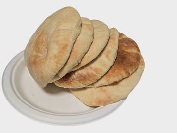 Freshly baked frozen pita, 6-pack – authentic, fluffy, and perfect for any Mediterranean meal.