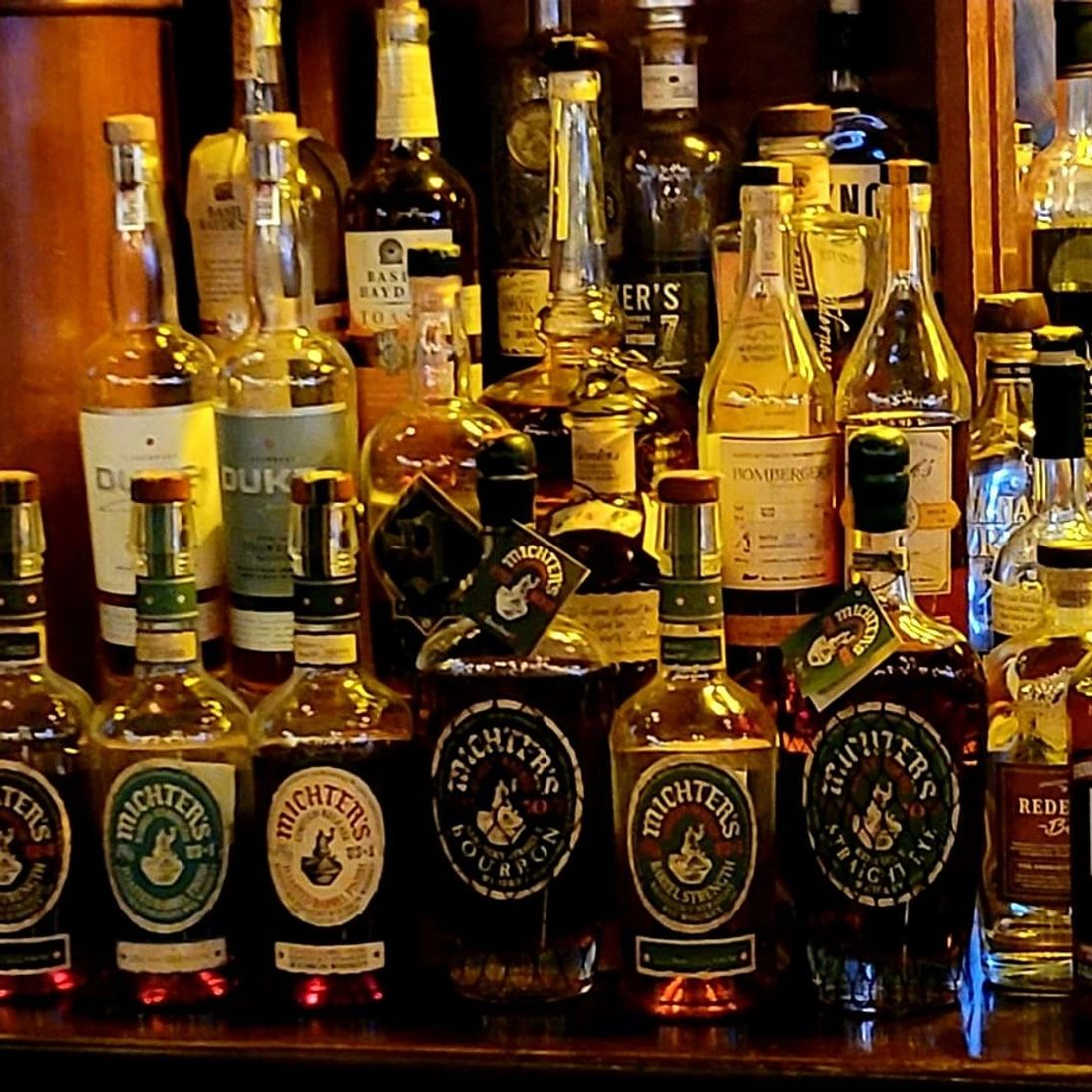 Rubbies Southside Grill & Bar