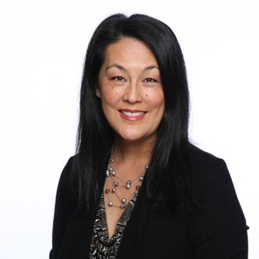 Portrait of Dragonfly Initiative's founder, Lan Lam.