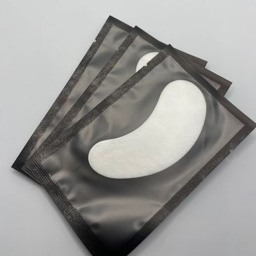 Our premium eyelash extension pads