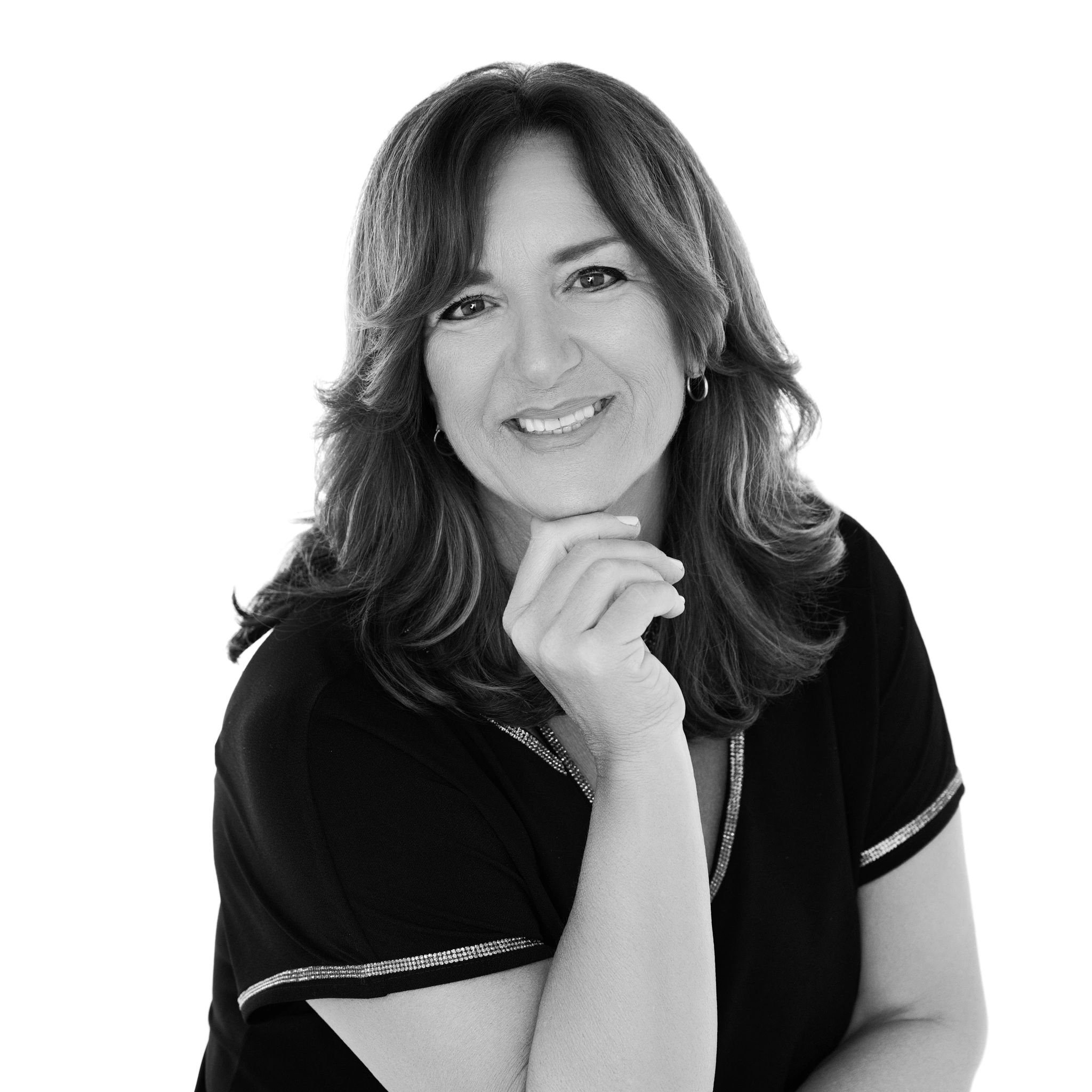 Maria Fontana, mindset and wellness strategist, sharing tips for intentional living and holistic 