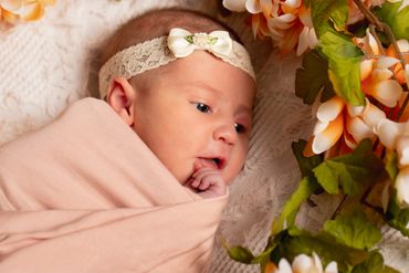 Newborn photography, newborn photographer, in-home photography, studio photography