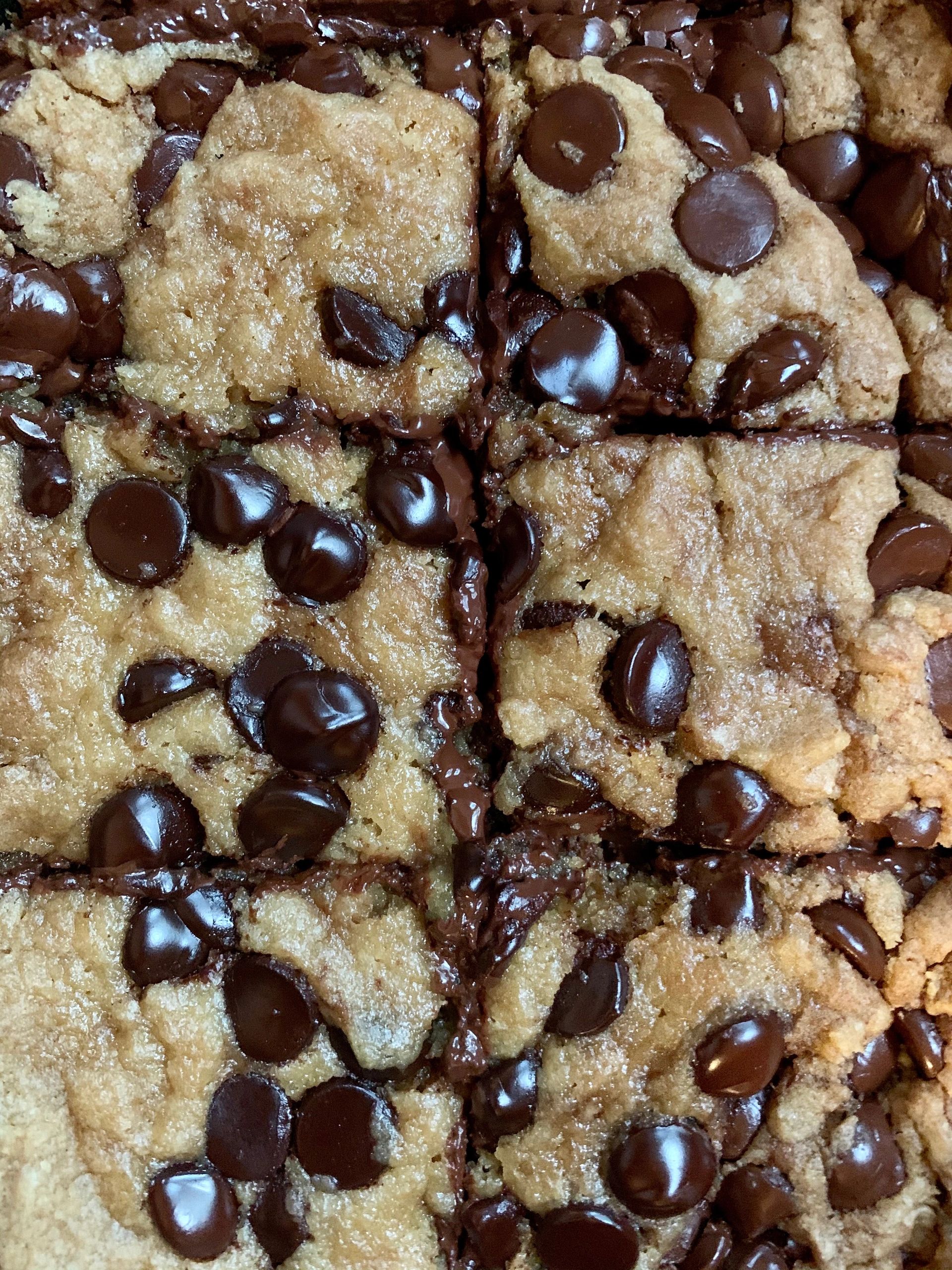 Scrumptious chocolate chip Pizookie (in the crockpot)