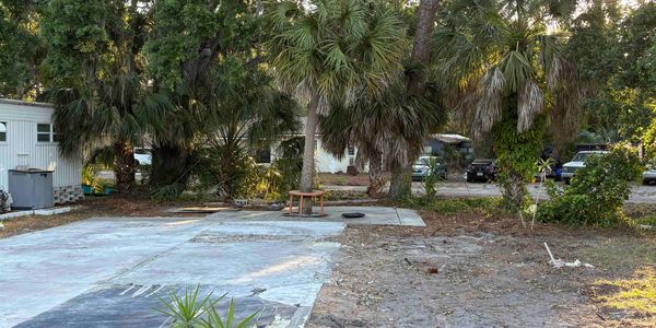 Mobile home empty lot