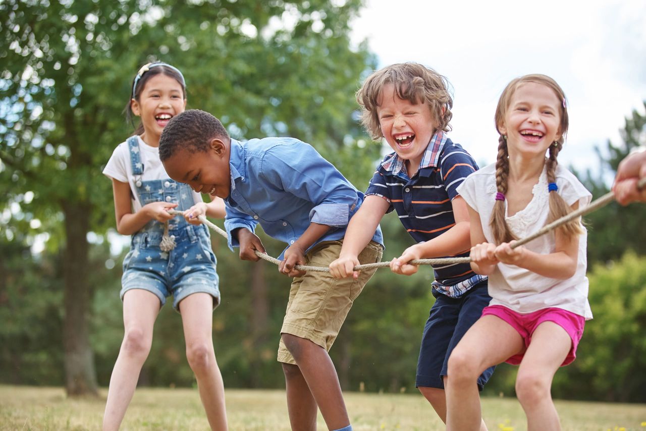 Building Social Skills in Kids Through Group Play, image size:1280x854