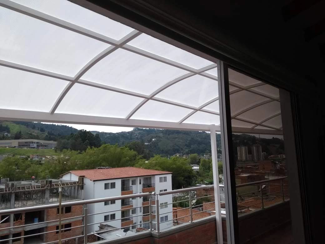 Techo Policarbonato Curvo - Idea Sala De Estar