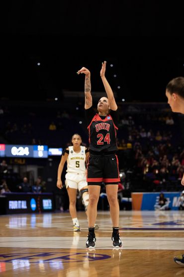 Sports Photography UNLV Essence Booker