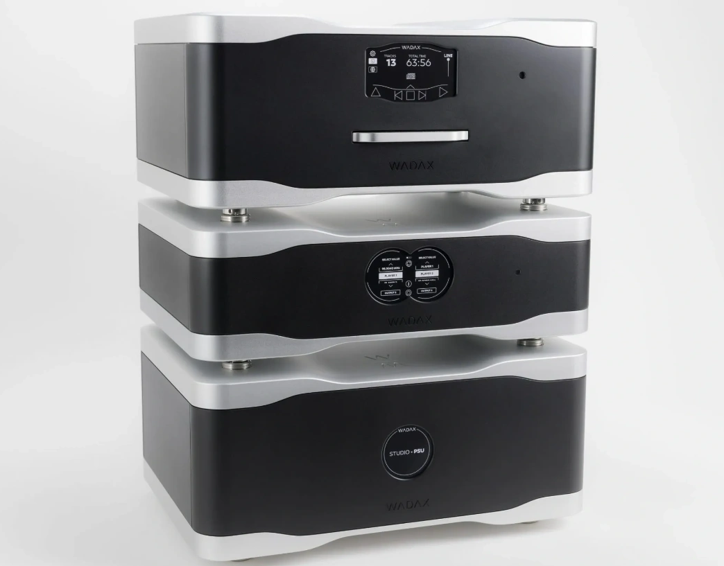 Wadax Studio Player Wadax Studio PSU Wadax Studio Clock Akasa DC Studio