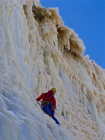 Hystérie Collective, Hautes-Gorges-de-la-Rivière-Malbaie Charlevoix

Escalade de glace/ Ice climbing