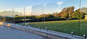 Glass frameless pool fence 