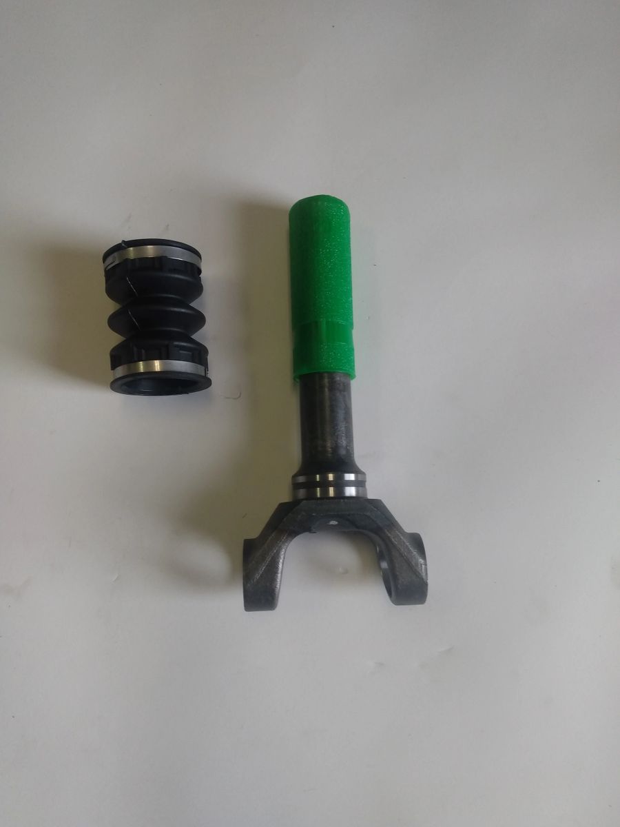 8L90 2WD Slip Yoke and Boot with Clamps