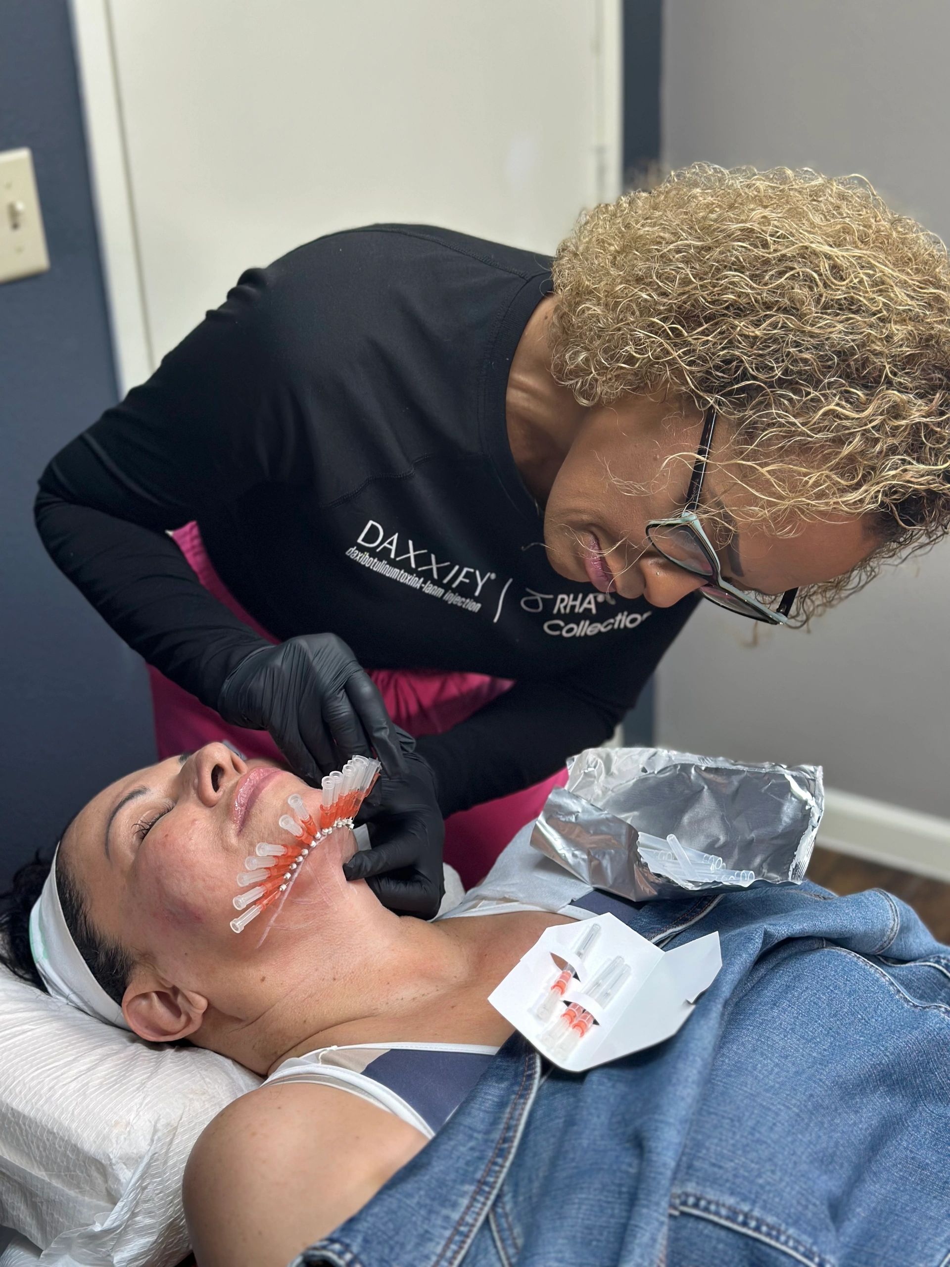 Novathreads Smooth and Twist Threads in Medical Center, San Antonio, TX