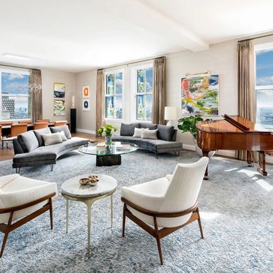 Modernist Living Room - Elizabeth Sadoff Art Advisory