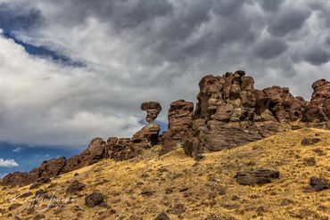 balance rock, Castleford, southern Idaho, idaho, geology, rocks, Kaylyn Franks Photography