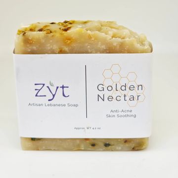 is a premium, handcrafted soap enriched with the natural goodness of honey and propolis.
It acts as 