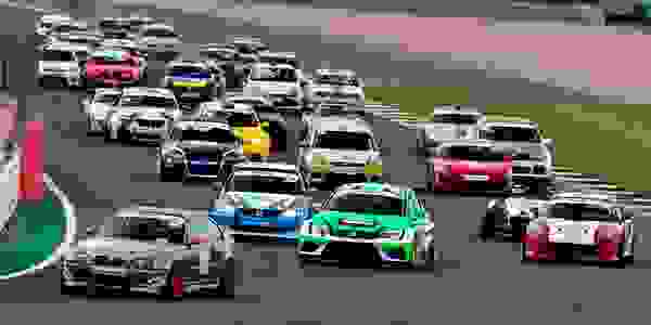 Wie Werde Ich Rennfahrer First Racecar
