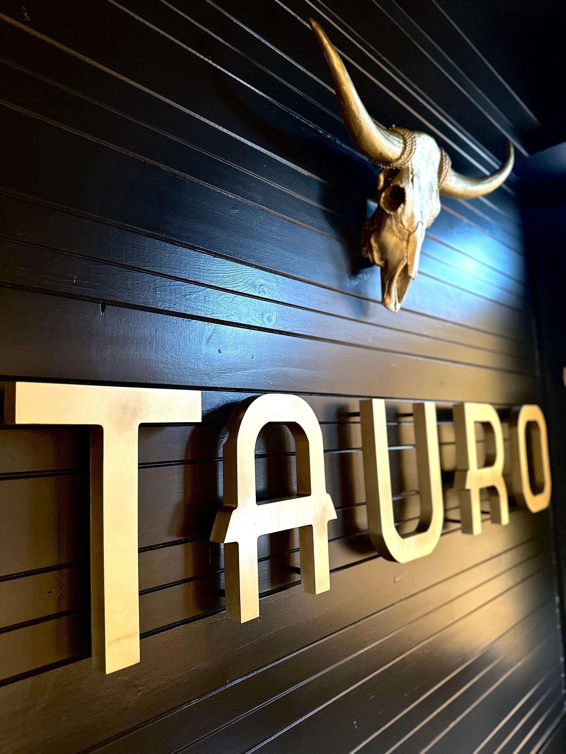 TAURO Restaurant