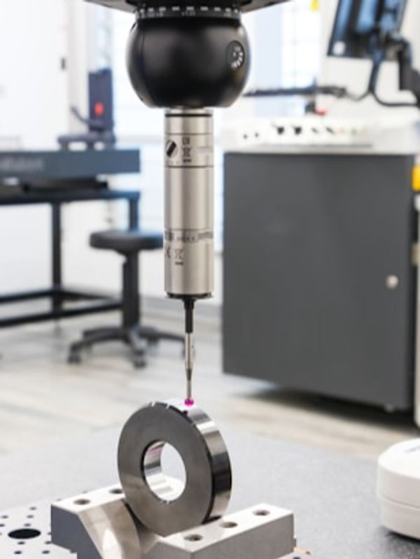 CMM with probe