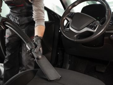 Detailing auto