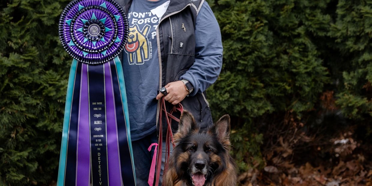 Mercedes AKC Detective May 2025