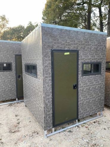 Fully Insulated Deer Stands / Hunting Blinds for Sale 
