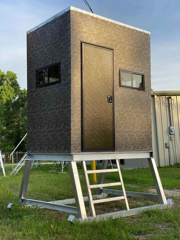 Fully Insulated Deer Stands / Hunting Blinds for Sale 
