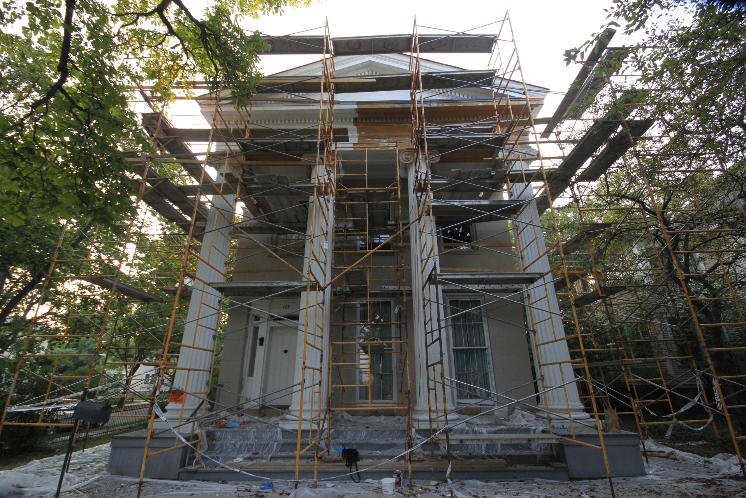 old house restoration and painting, Chinking, Log home chinking, residential paint company