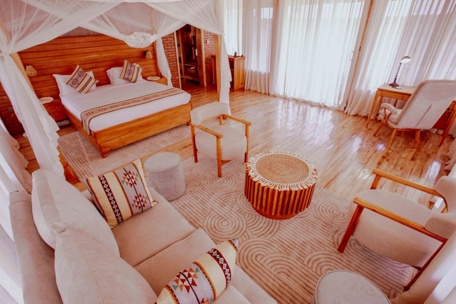 Into Wild Africa Luxury Safari Camp — photo 8