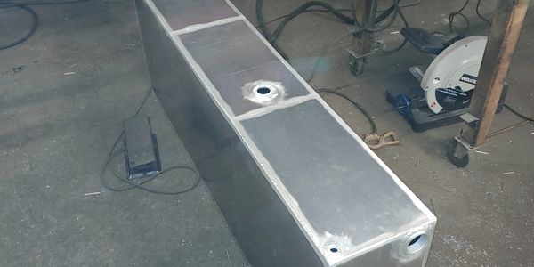 custom aluminum tank 