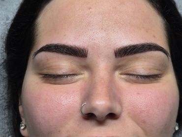Combination Hair Strokes and Powder Effect Eyebrows Tattoo