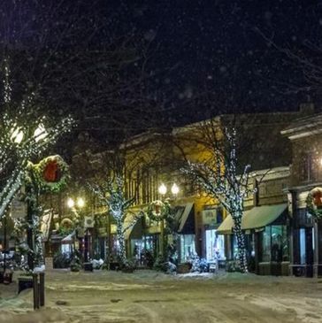 Historic Water Street, Excelsior during the holidays