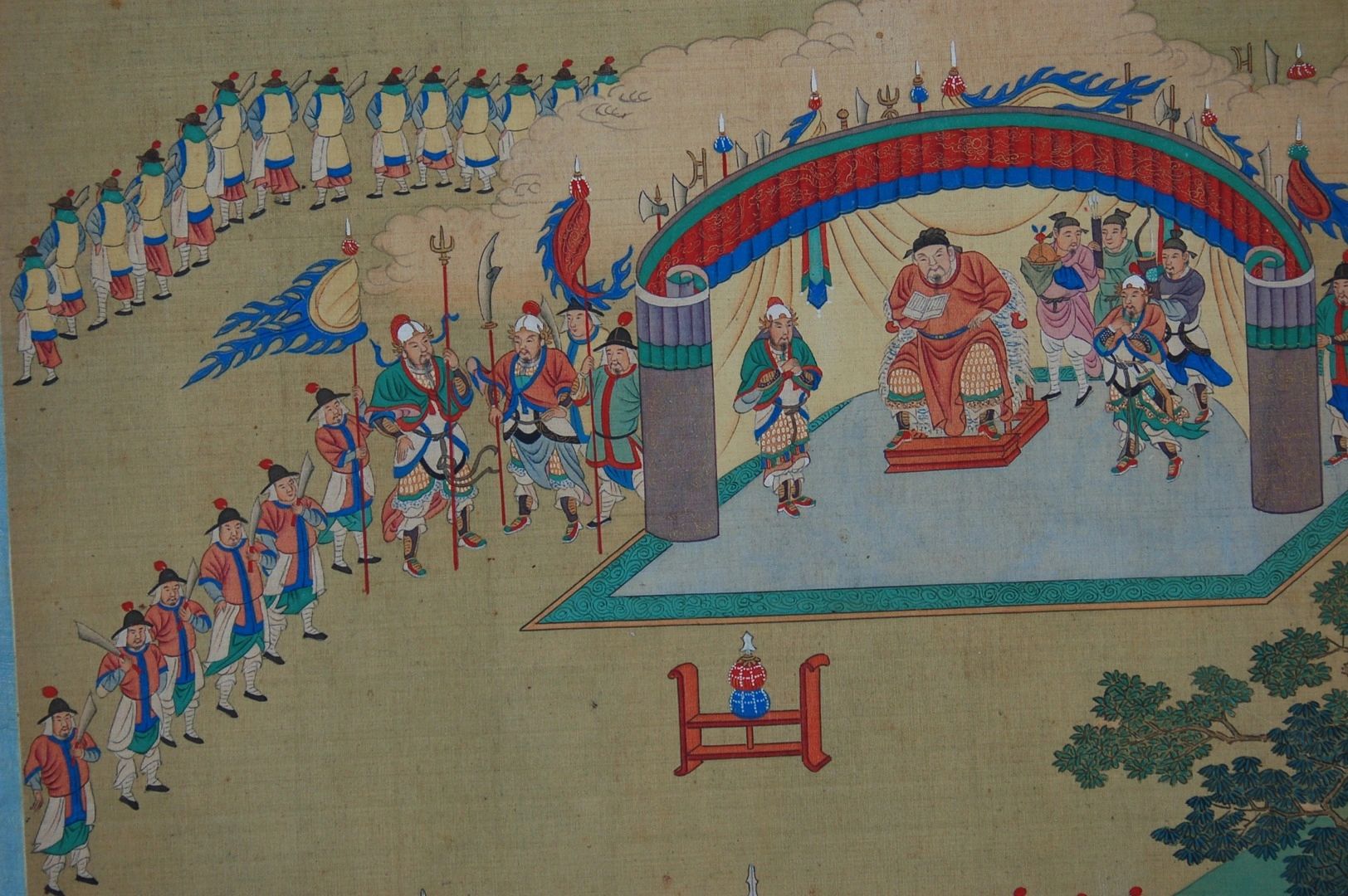 Heirlooms Antiques, Art & Jewelry