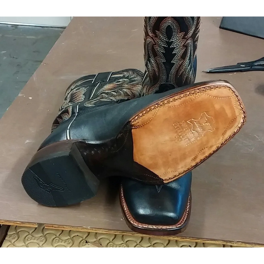 Holme's Shoe Repair