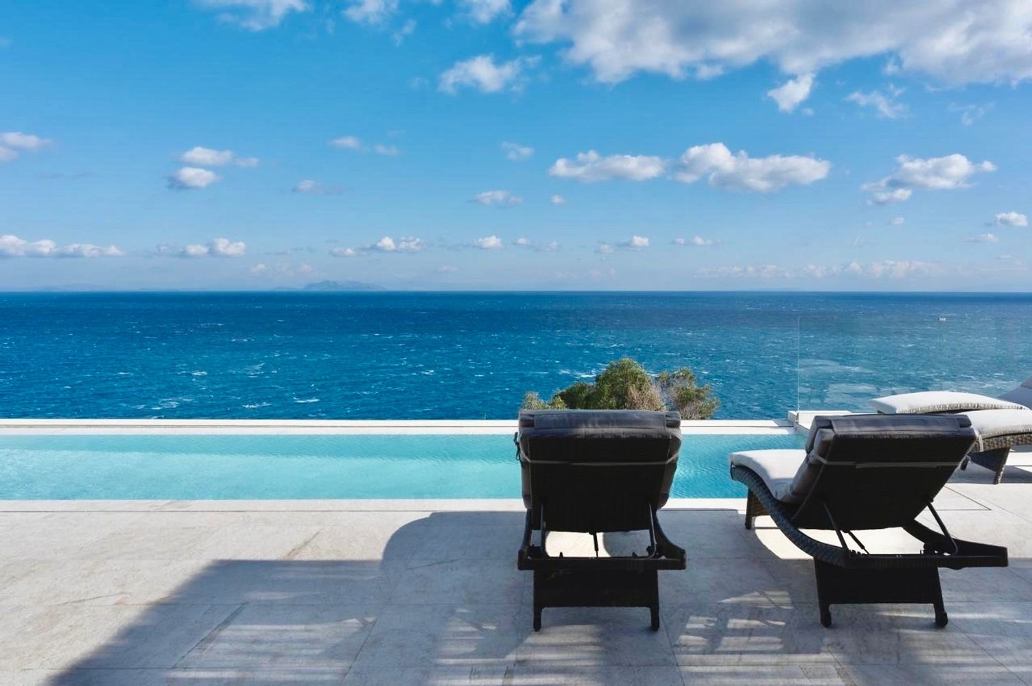 Enjoy 180 degree uninterrupted views of the azure blue Ionian Sea at Villa Aqua Terra 
