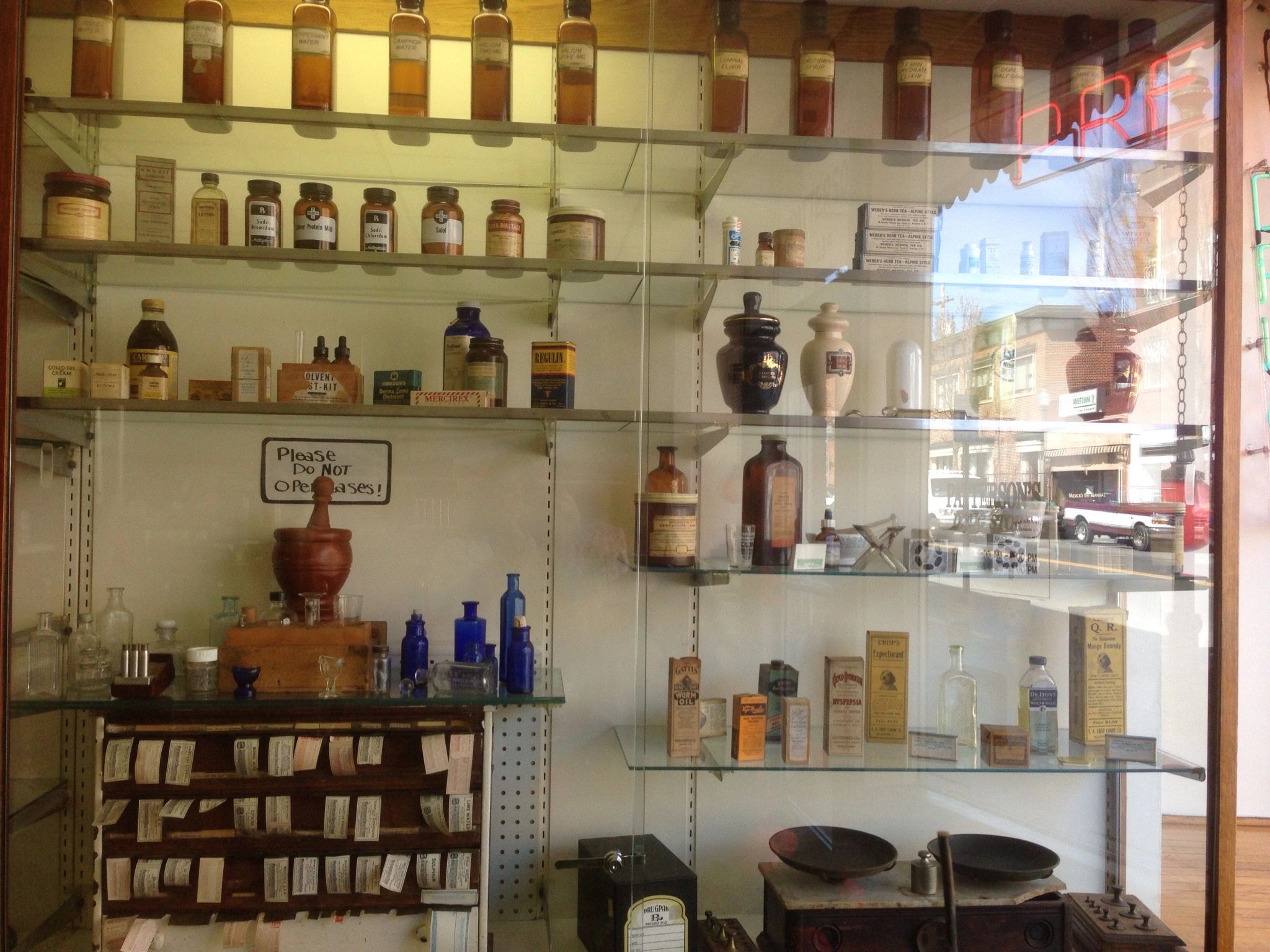 Patterson's Drug Store - Pharmacy, Drugstore, Food Service