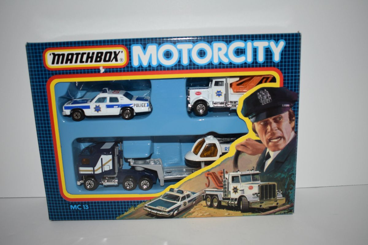 Matchbox Motor City MC-13 Police 4 Pack Helicopter 1989 Nice w/Box