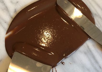 Temper chocolate. Chocolate science. Chocolate recipes.