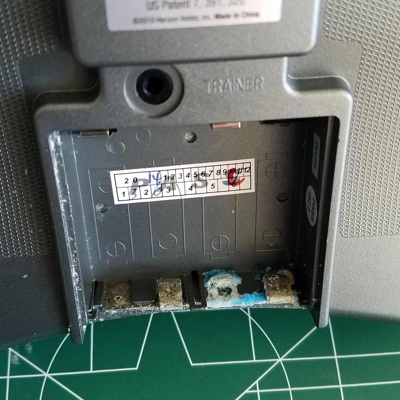 Spektrum Dx9 screen won't come on Spektrum Dx9 screen won't come on