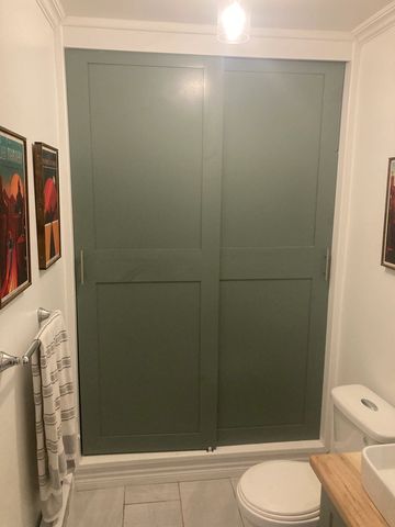 Portes de salle de bain sur mesure en MDF