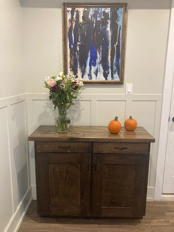 Meuble d'entrée en pin avec comptoir en érable massif de 1.5 pouces