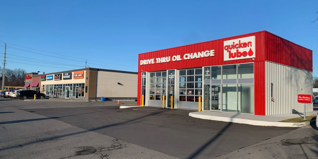 oil change shop in the tim hortons plaza on ritson rd.